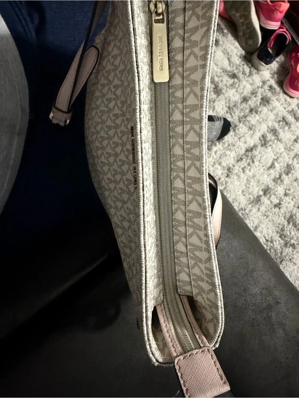 Michael Kors Jet Set Signature Crossbody Bag Vanilla MK Logo Pink Trim